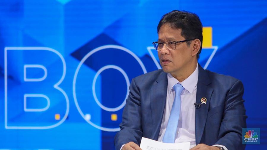 Menteri Keuangan Republik Indonesia, Purbaya Yudhi Sadewa menyampaikan pemaparan dalam program Squawk Box CNBC Indonesia di Jakarta, Jumat (10/10/2025). (CNBC Indonesia/Faisal Rahman)