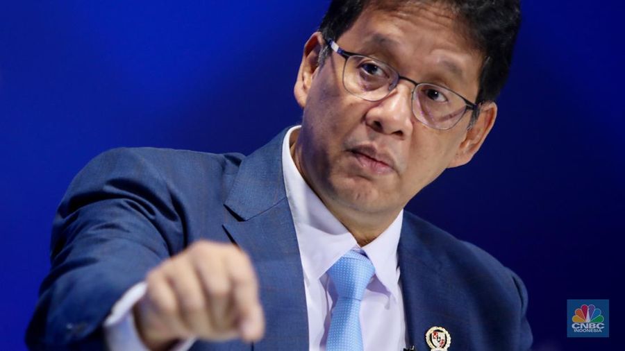 Menteri Keuangan Republik Indonesia, Purbaya Yudhi Sadewa menyampaikan pemaparan dalam program Squawk Box CNBC Indonesia di Jakarta, Jumat (10/10/2025). (CNBC Indonesia/Faisal Rahman)