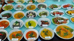 7 Tempat Makan Nasi Padang Paling Enak di Bintaro, Lauknya Bikin Kalap!