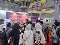 Pontang-panting Cari Kerja Layak, Tebar CV di Job Fair-Nihil Panggilan
