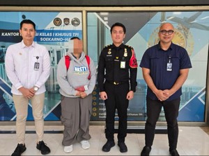 Hampir 2 Bulan WN Malaysia Overstay di Blitar, Berujung Dideportasi Imigrasi