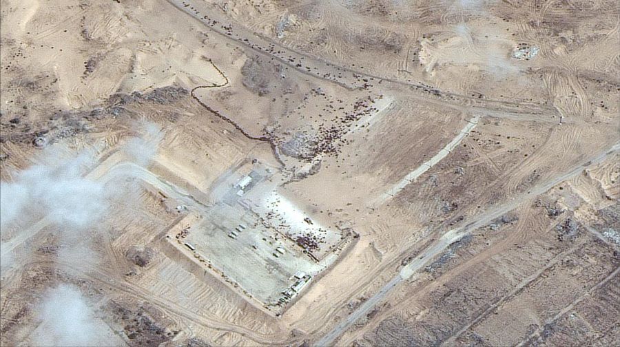 Citra satelit menunjukkan gambaran umum bangunan-bangunan yang hancur di Rafah, 10 Oktober 2025. (via REUTERS/Satellite image ©2025 Vantor)