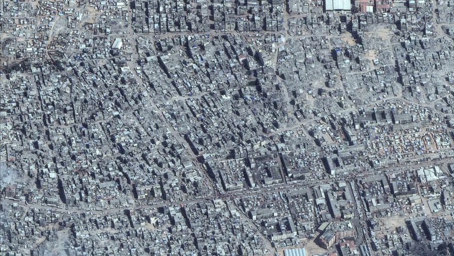 Citra satelit menunjukkan gambaran umum bangunan-bangunan yang hancur di Rafah, 10 Oktober 2025. (via REUTERS/Satellite image ©2025 Vantor)