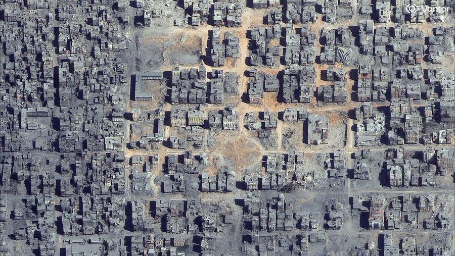 Citra satelit menunjukkan gambaran umum bangunan-bangunan yang hancur di Rafah, 10 Oktober 2025. (via REUTERS/Satellite image ©2025 Vantor)