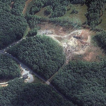 Pabrik Amunisi Meledak! Bangunan Hancur Seketika, 18 Orang Hilang