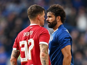 Duh, Diego Costa Ribut dengan Martin Skrtel di Laga Amal