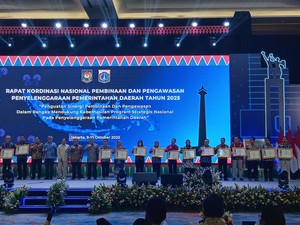 Inspektorat Jember Raih Penghargaan Anggaraksa Dharma dari Kemendagri