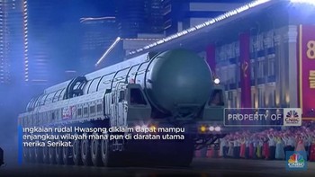 Video: Kim Jong Un Pamer Rudal Antar Benua saat Parade Militer