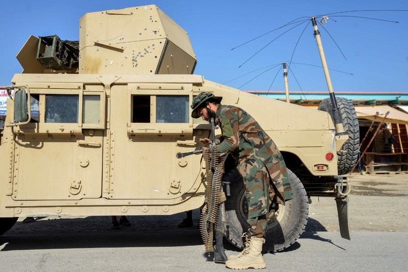 Pasukan Taliban Afghanistan melancarkan serangan bersenjata terhadap tentara Pakistan di sepanjang perbatasan bersama mereka. (Sanaullah SEIAM/AFP)