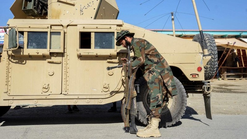 Pasukan Taliban Afghanistan melancarkan serangan bersenjata terhadap tentara Pakistan di sepanjang perbatasan bersama mereka. (Sanaullah SEIAM/AFP)