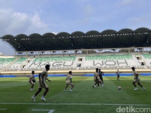 Prediksi Line-Up PSS Sleman Vs Kendal Tornado, Jajang Mulyana Absen?