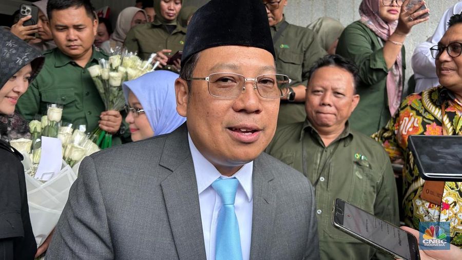 Eks Kepala Badan Pangan Nasional (Bapanas) Arief Prasetyo Adi saat ditemui di kantor Bapanas, Jakarta, Senin (13/10/2025). (CNBC Indonesia/Martyasari Rizky)