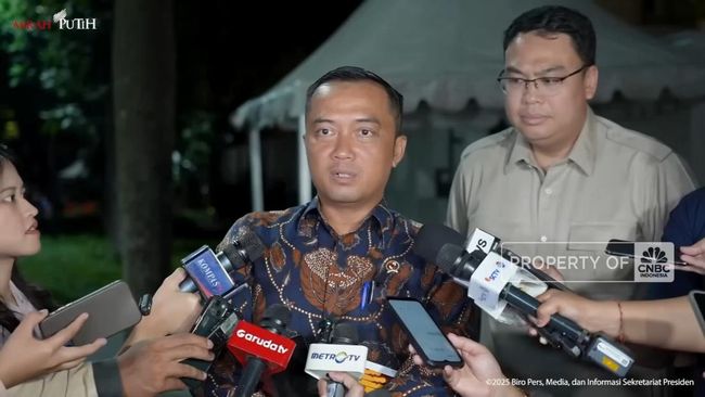 Purbaya Tolak APBN Tanggung Utang Whoosh ke China, Istana Buka Suara