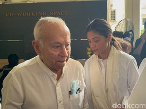 Praperadilan Nadiem Ditolak, Istri: Sedih dan Kecewa, tapi Hormati Putusan