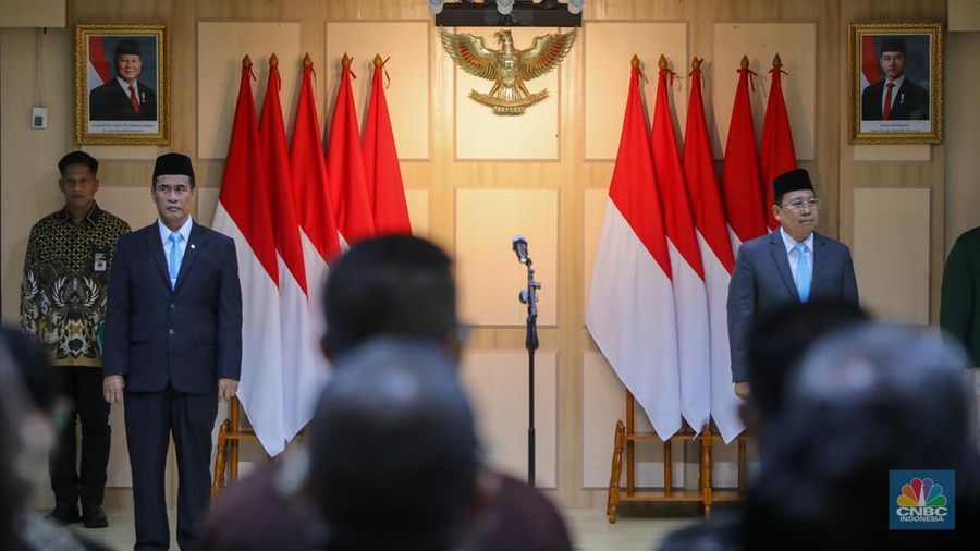 Kepala Bapanas Andi Amran Sulaiman saat acara serah terima jabatan (sertijab) di Kantor Bapanas, Jakarta, Senin (13/10/2025). (CNBC Indonesia/Faisal Rahman)