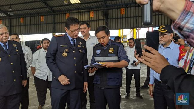 Sikat Mafia Pakaian Bekas Impor, Purbaya Keluarkan Peraturan Khusus