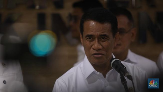 Harga Pupuk Turun 20% dan Bantuan Alsintan Dikawal Ketat Mentan Amran