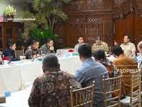 Prabowo Gelar Ratas di Kertanegara, Bahas Sistem Keuangan-Perbankan