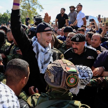 Detik-Detik Hamas Bebaskan Seluruh Sandera Israel yang Masih Hidup