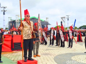 Pesan Pertama Bupati Malinau Usai Resmi Bergelar Radcha Bawang