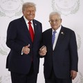 Momen Trump Temui Netanyahu dan Mahmoud Abbas, Full Senyum