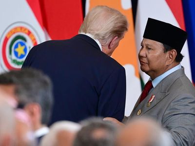 RI Pede Pakaian & Sepatu Bakal Dapat Tarif di Bawah 19% dari Trump