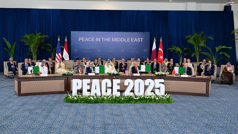 Presiden Republik Indonesia Prabowo Subianto menghadiri Konferensi Tingkat Tinggi (KTT) Perdamaian Sharm El-Sheikh yang digelar di International Congress Centre, Mesir, pada Senin (13/10/2025). (Dok. BPMI Sekretariat Presiden)