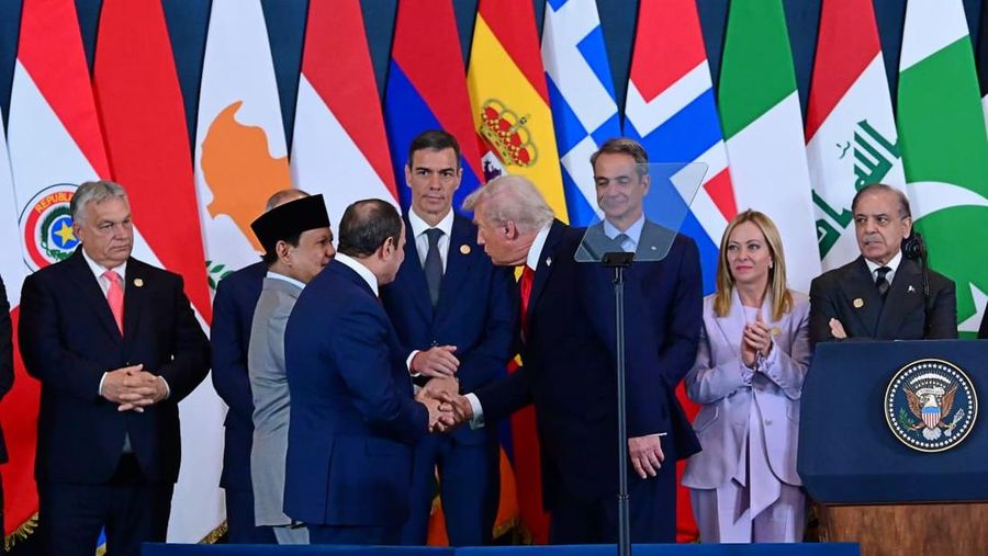 Presiden Republik Indonesia Prabowo Subianto menghadiri Konferensi Tingkat Tinggi (KTT) Perdamaian Sharm El-Sheikh yang digelar di International Congress Centre, Mesir, pada Senin (13/10/2025). (Dok. BPMI Sekretariat Presiden)
