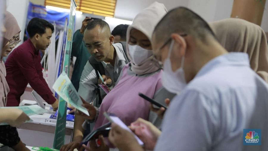 Suasana acara Jakarta Job Fest 2025 yang diselenggarakan di Gedung Serbaguna Gelora Sunter, Jakarta, Selasa (14/10/2025). (CNBC Indonesia/Muhammad Sabki) Suasana acara Jakarta Job Fest 2025 yang diselenggarakan di Gedung Serbaguna Gelora Sunter, Jakarta, Selasa (14/10/2025). (CNBC Indonesia/Muhammad Sabki)