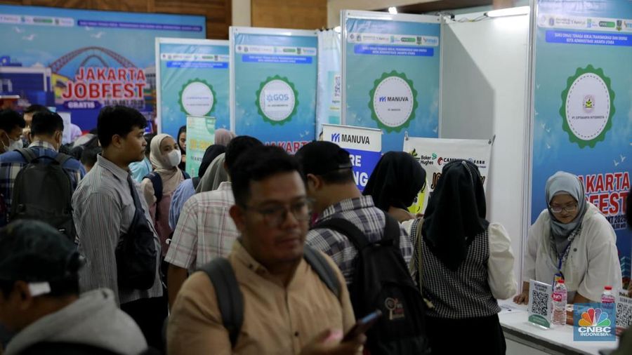 Suasana acara Jakarta Job Fest 2025 yang diselenggarakan di Gedung Serbaguna Gelora Sunter, Jakarta, Selasa (14/10/2025). (CNBC Indonesia/Muhammad Sabki) Suasana acara Jakarta Job Fest 2025 yang diselenggarakan di Gedung Serbaguna Gelora Sunter, Jakarta, Selasa (14/10/2025). (CNBC Indonesia/Muhammad Sabki)