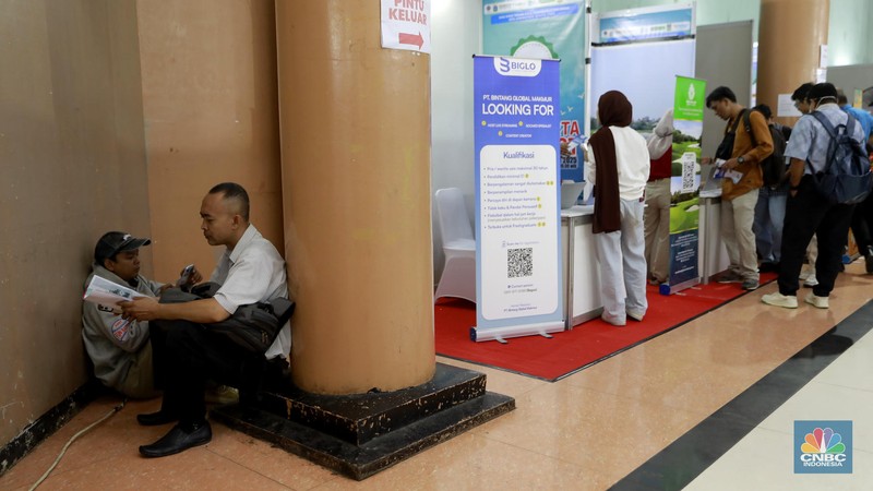 Suasana acara Jakarta Job Fest 2025 yang diselenggarakan di Gedung Serbaguna Gelora Sunter, Jakarta, Selasa (14/10/2025). (CNBC Indonesia/Muhammad Sabki) Suasana acara Jakarta Job Fest 2025 yang diselenggarakan di Gedung Serbaguna Gelora Sunter, Jakarta, Selasa (14/10/2025). (CNBC Indonesia/Muhammad Sabki)