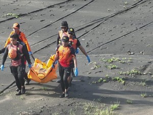 Hilang 3 Hari, Karom Ditemukan Tewas di Pantai Kongsi Sukabumi