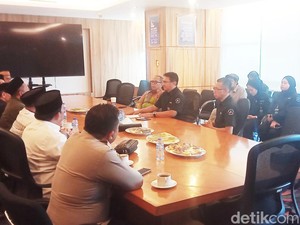 Direksi Trans7 Temui dan Minta Maaf Langsung ke Alumni Lirboyo