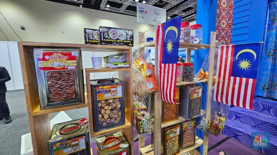 Kementerian Transisi Energi dan Transformasi Air (PETRA) Malaysia menggelar pameran budaya Malaysia di KL Convention Centre pada 14-17 Oktober 2025, bertepatan dengan Pertemuan Menteri Energi ASEAN ke-43 (AMEM-43) di Kuala Lumpur. (CNBC Indonesia/Thea Fathanah Arbar)