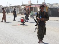 Konflik di perbatasan Afghanistan dan Pakistan kembali memanas, puluhan orang di kedua pihak tewas. (REUTERS/Stringer)