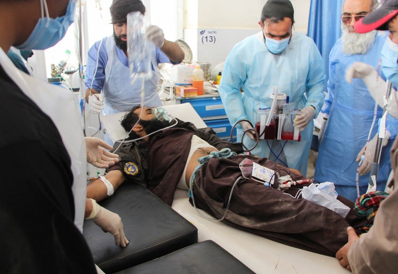 Konflik di perbatasan Afghanistan dan Pakistan kembali memanas, puluhan orang di kedua pihak tewas. Konflik di perbatasan Afghanistan dan Pakistan kembali memanas, puluhan orang di kedua pihak tewas. (REUTERS/Stringer)
