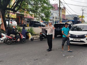 Lalin di Serua Tangsel Sempat Macet Imbas Penutupan Akses Jalan Merpati