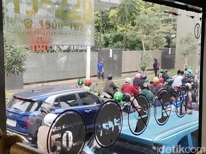 Lalin Pancoran sampai Kuningan Jaksel Macet Parah