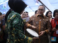 Setuju dengan Purbaya, Zulhas Yakin Ekonomi RI Tumbuh 6% Tahun Depan