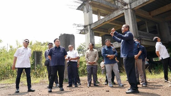 Erick Thohir Tiba-tiba ke Proyek Mangkrak Hambalang, Ada Apa?