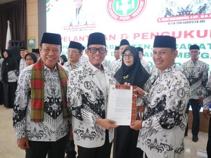 Bupati Teddy Meilwansyah Kembali Pimpin PGRI OKU