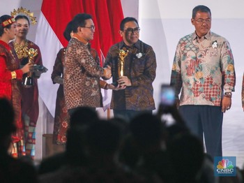 Perkuat Perdagangan, Mendag Beri Penghargaan Primaniyarta & Primaduta