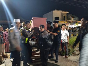 Jenazah Muhfi Alfian Santri Ponpes Al Khoziny Diserahkan Keluarga