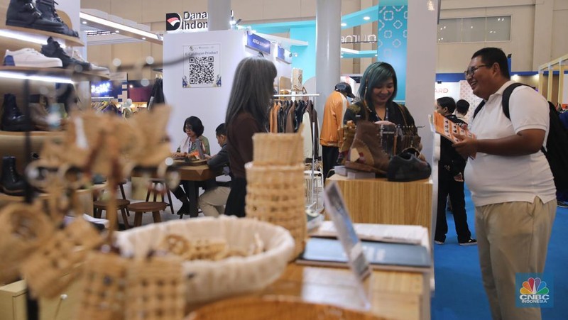 Suasana jelang Opening Ceremony Trade Expo Indonesia (TEI) 2025 di ICE BSD, Kabupaten Tangerang, Banten, Rabu (15/10/2025). (CNBC Indonesia/Faisal Rahman)