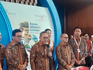Produksi Beras Diprediksi Surplus 5 Juta Ton, Zulhas: RI Swasembada Beras