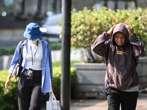 Cuaca Mendidih, BMKG Imbau Warga Hindari Paparan Matahari Langsung di Jam-jam Ini