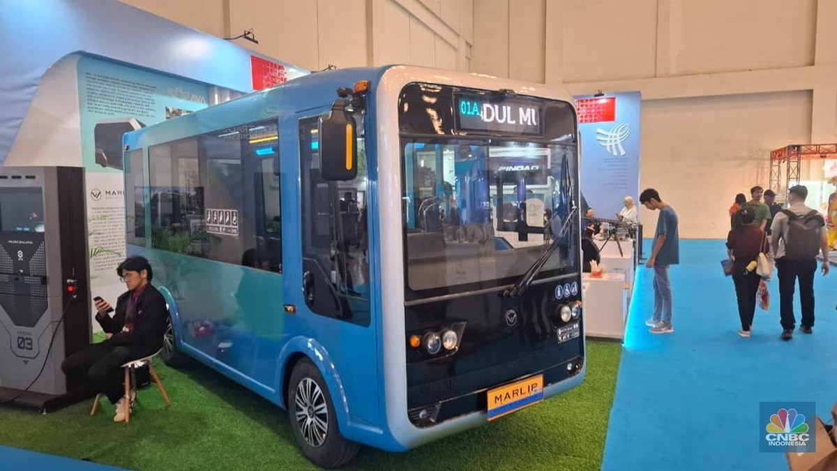 Angkot Listrik Made in Bandung Mejeng di TEI 2025