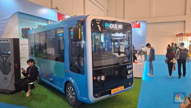 Perusahaan Ini Pamer Angkot Listrik Made in Bandung, Bentuknya Unik
