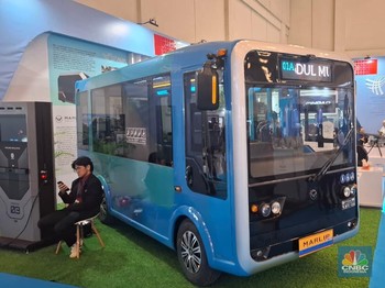 Perusahaan Ini Pamer Angkot Listrik Made in Bandung, Bentuknya Unik