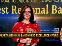 Video:Bank Jakarta Raih Penghargaan Regional Bank ESG Excellence Award